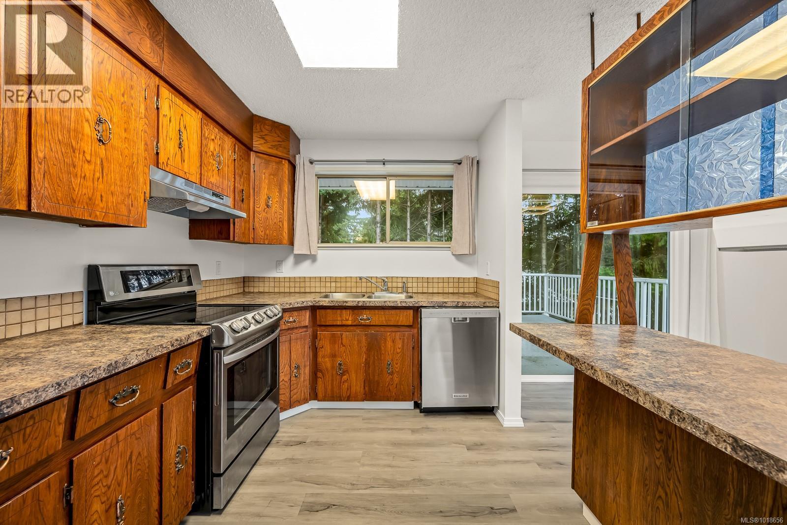 390 Petersen Rd, Campbell River, British Columbia  V9W 3H5 - Photo 8 - 1018656