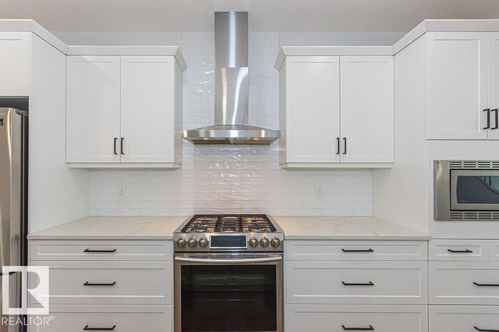 9740 152 St Nw, Edmonton, Alberta  T5P 1X1 - Photo 12 - E4464135