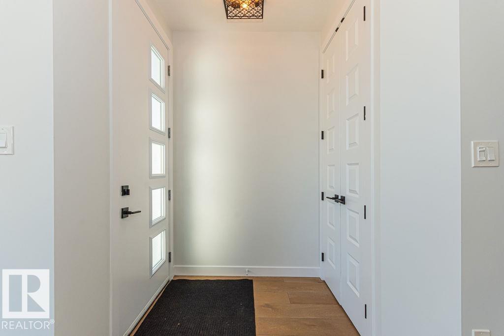 9740 152 St Nw, Edmonton, Alberta  T5P 1X1 - Photo 5 - E4464135