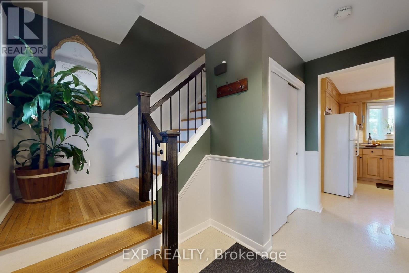 22 Chestnut Avenue, Brampton, Ontario  L6X 2A5 - Photo 18 - W12494252