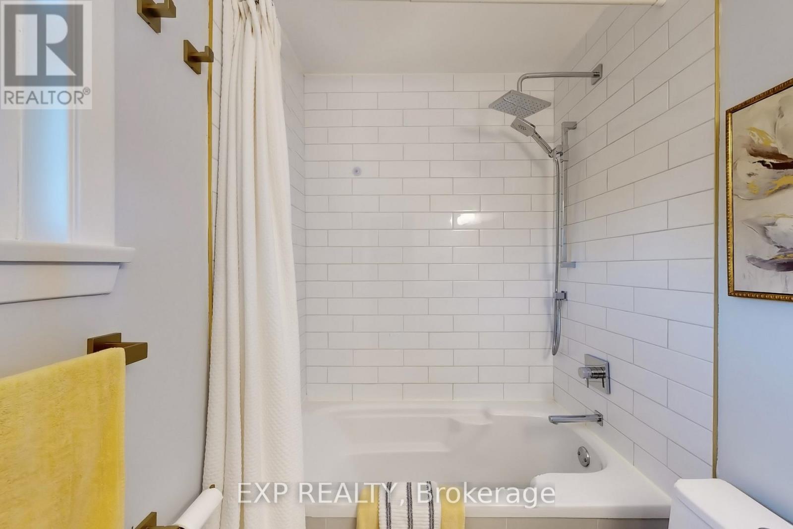 22 Chestnut Avenue, Brampton, Ontario  L6X 2A5 - Photo 34 - W12494252