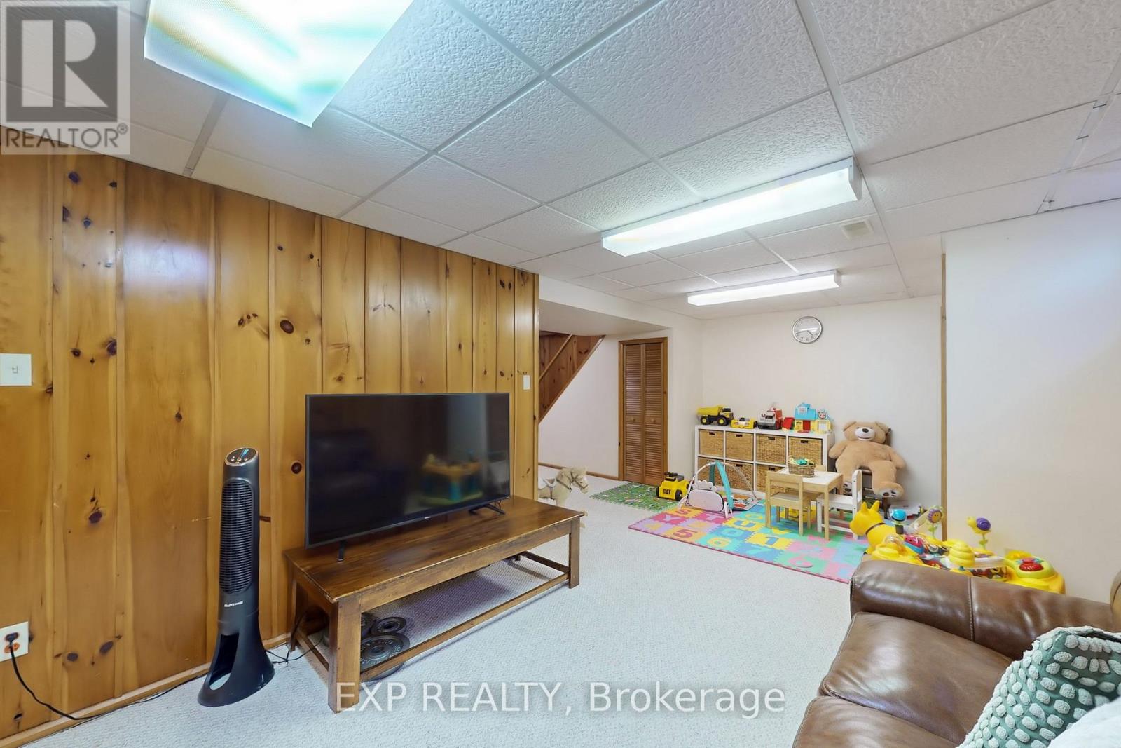 22 Chestnut Avenue, Brampton, Ontario  L6X 2A5 - Photo 40 - W12494252