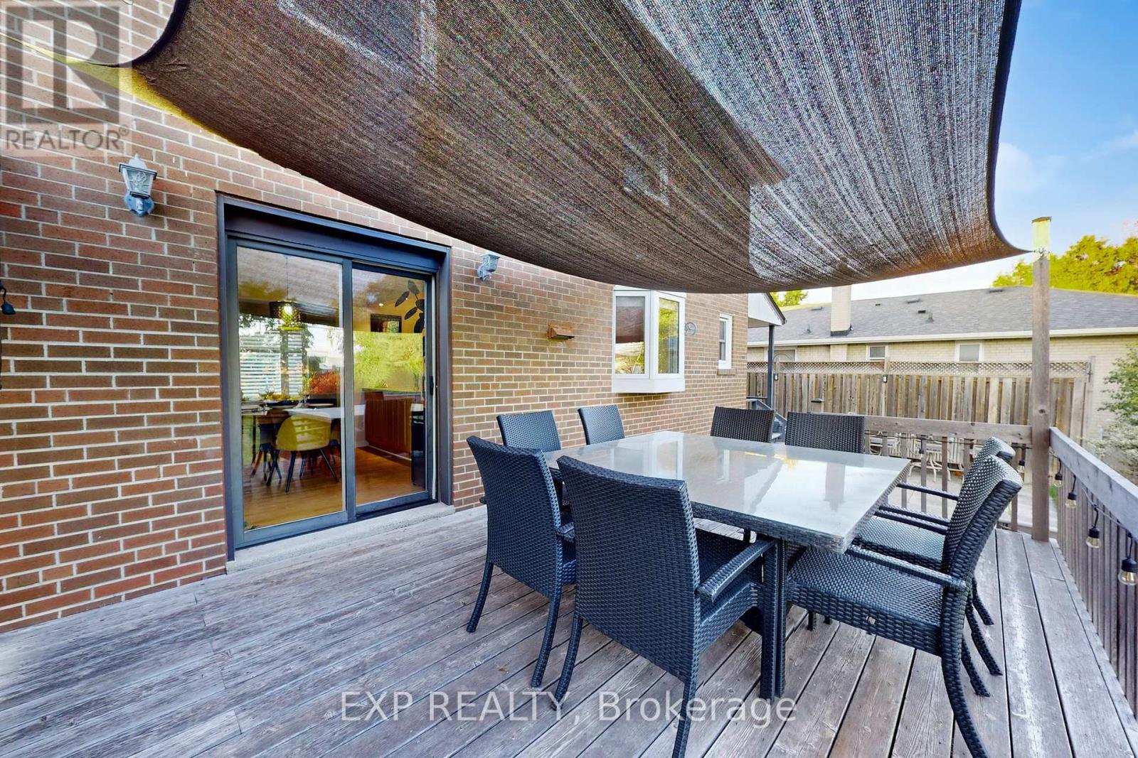 22 Chestnut Avenue, Brampton, Ontario  L6X 2A5 - Photo 47 - W12494252