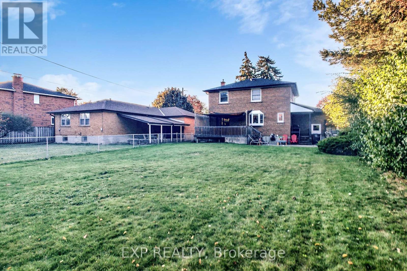 22 Chestnut Avenue, Brampton, Ontario  L6X 2A5 - Photo 50 - W12494252