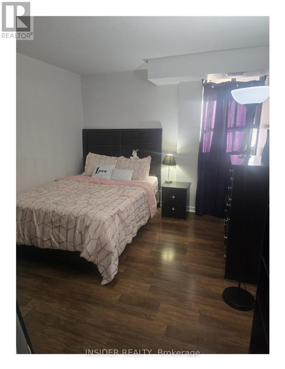 209 - 4 Lisa Street, Brampton, Ontario  L6T 4B6 - Photo 11 - W12494284