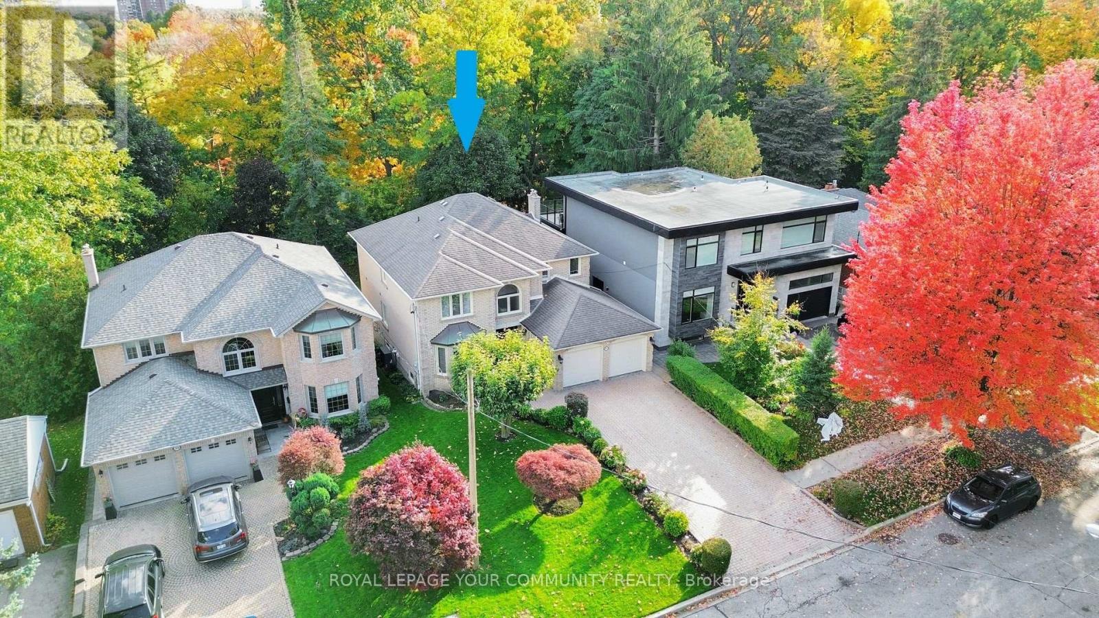 35 La Rush Drive, Toronto, Ontario  M9P 1S8 - Photo 2 - W12494288