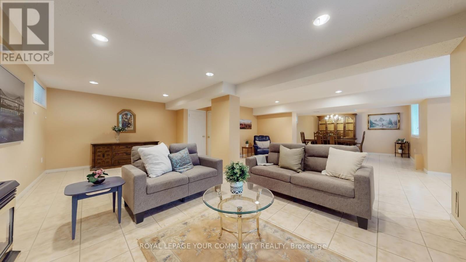 35 La Rush Drive, Toronto, Ontario  M9P 1S8 - Photo 23 - W12494288