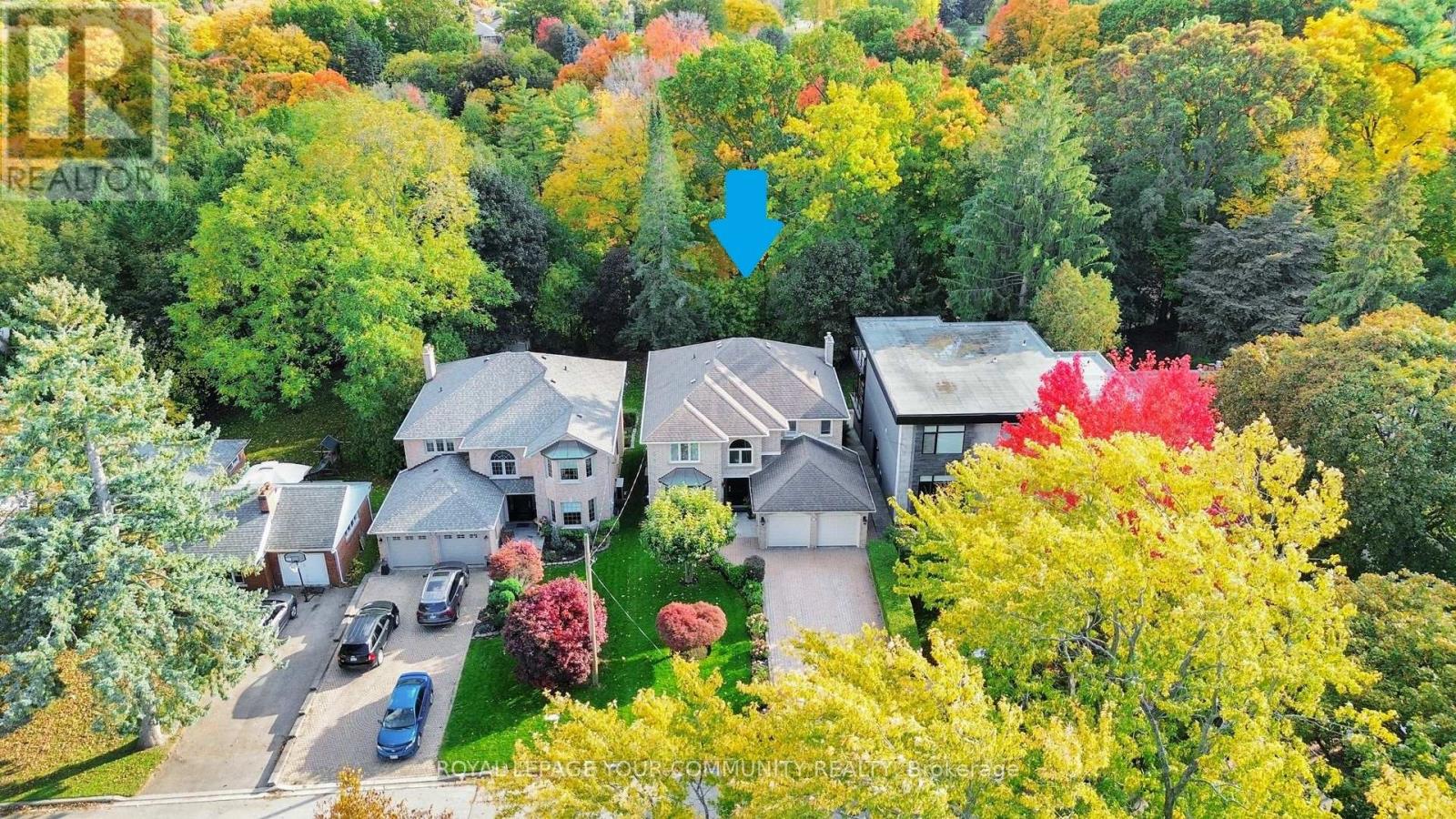 35 La Rush Drive, Toronto, Ontario  M9P 1S8 - Photo 28 - W12494288