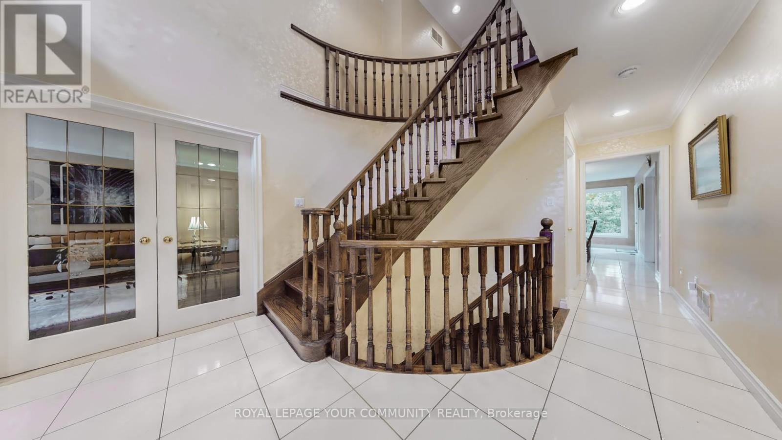 35 La Rush Drive, Toronto, Ontario  M9P 1S8 - Photo 8 - W12494288