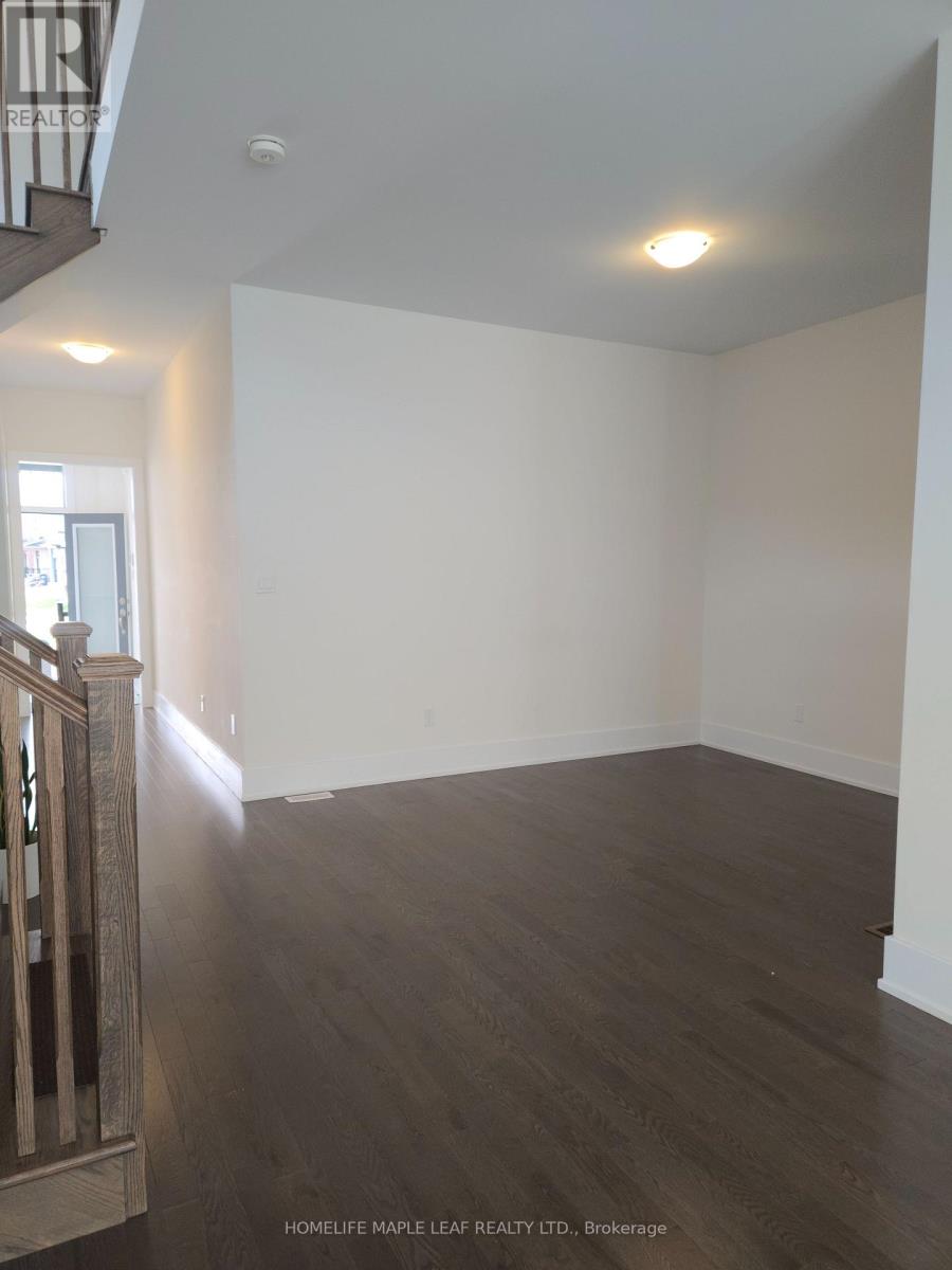 20 Spinland Street, Caledon, Ontario  L2C 4K4 - Photo 6 - W12493762