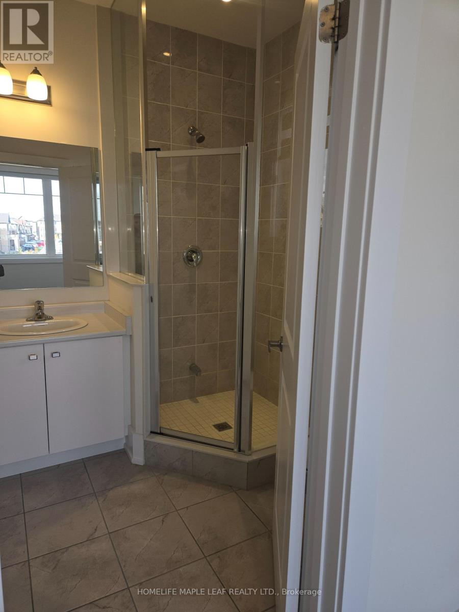 20 Spinland Street, Caledon, Ontario  L2C 4K4 - Photo 35 - W12493762