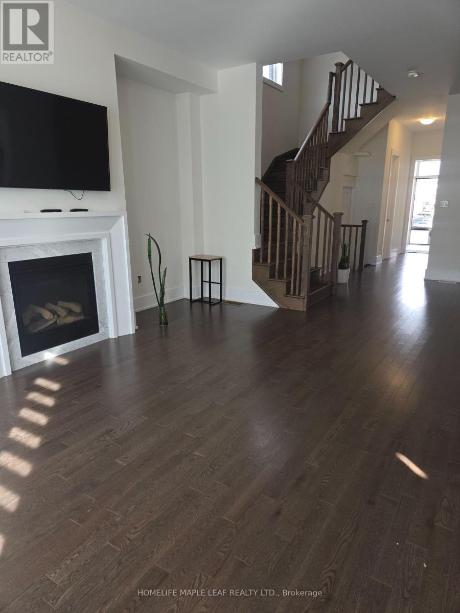 20 Spinland Street, Caledon, Ontario  L2C 4K4 - Photo 13 - W12493762