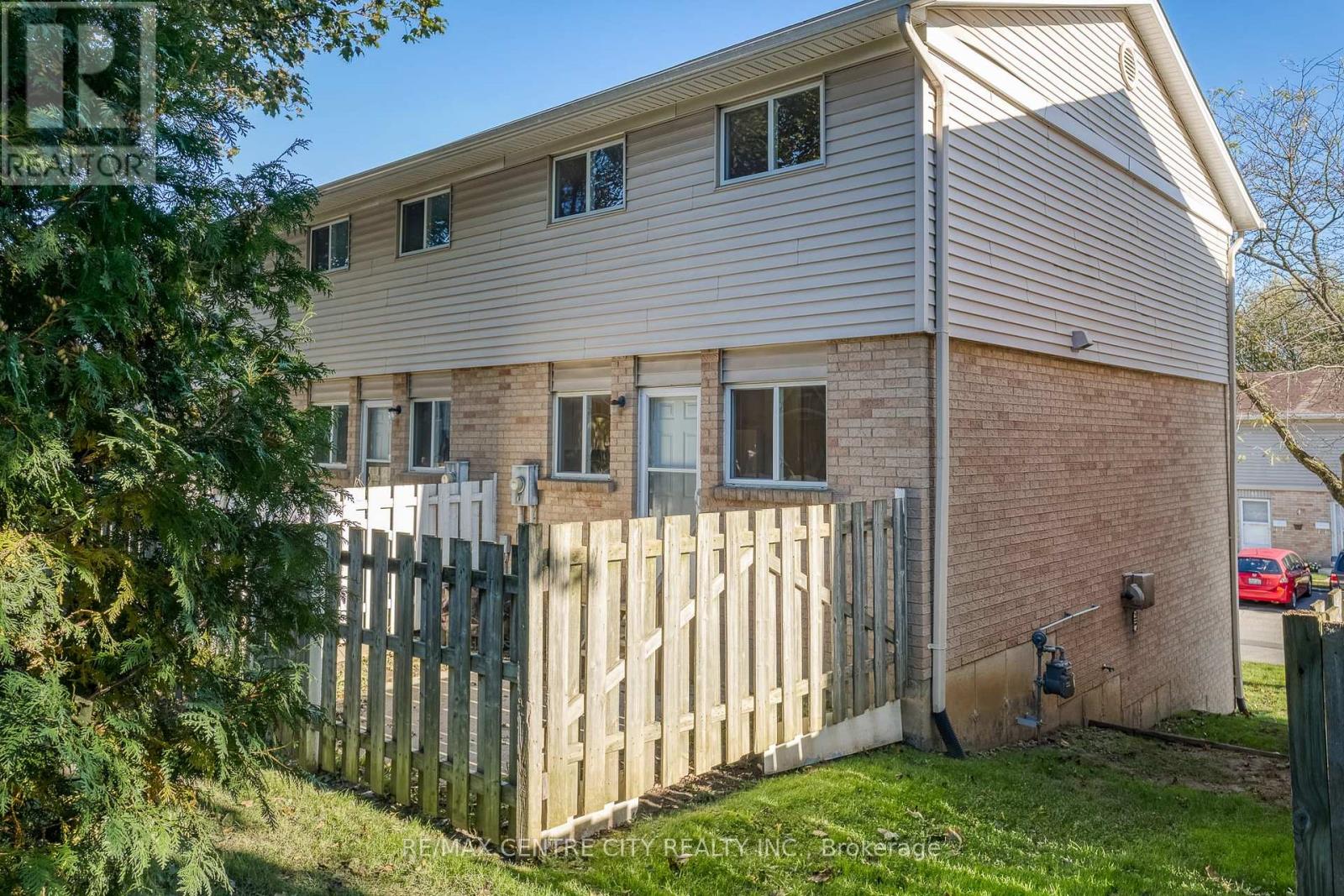 124 - 320 Westminster Avenue, London South, Ontario  N6C 5H5 - Photo 17 - X12476303