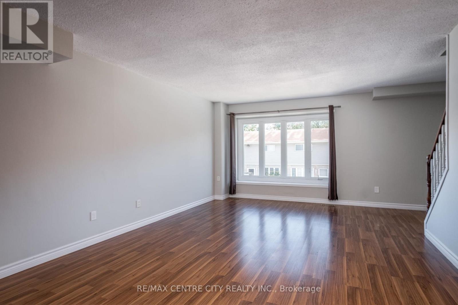 124 - 320 Westminster Avenue, London South, Ontario  N6C 5H5 - Photo 7 - X12476303