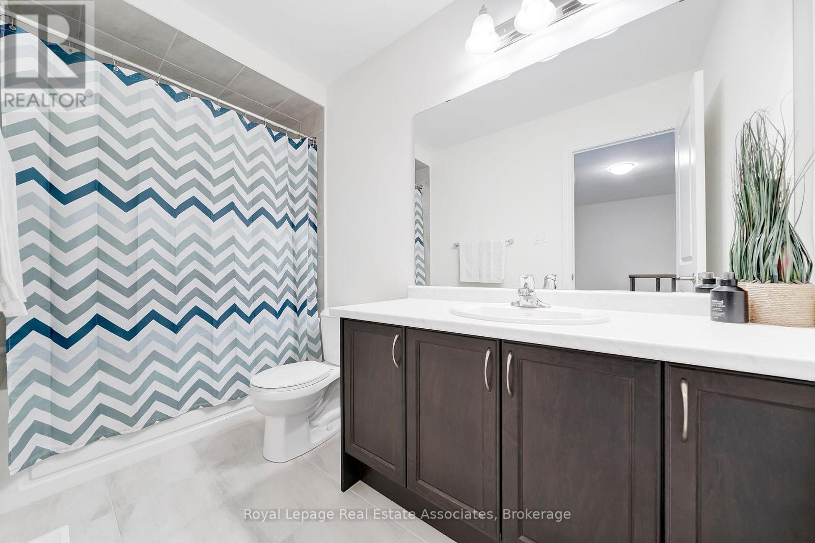 85 - 305 Garner Road W, Hamilton, Ontario  L9G 3K9 - Photo 11 - X12494282