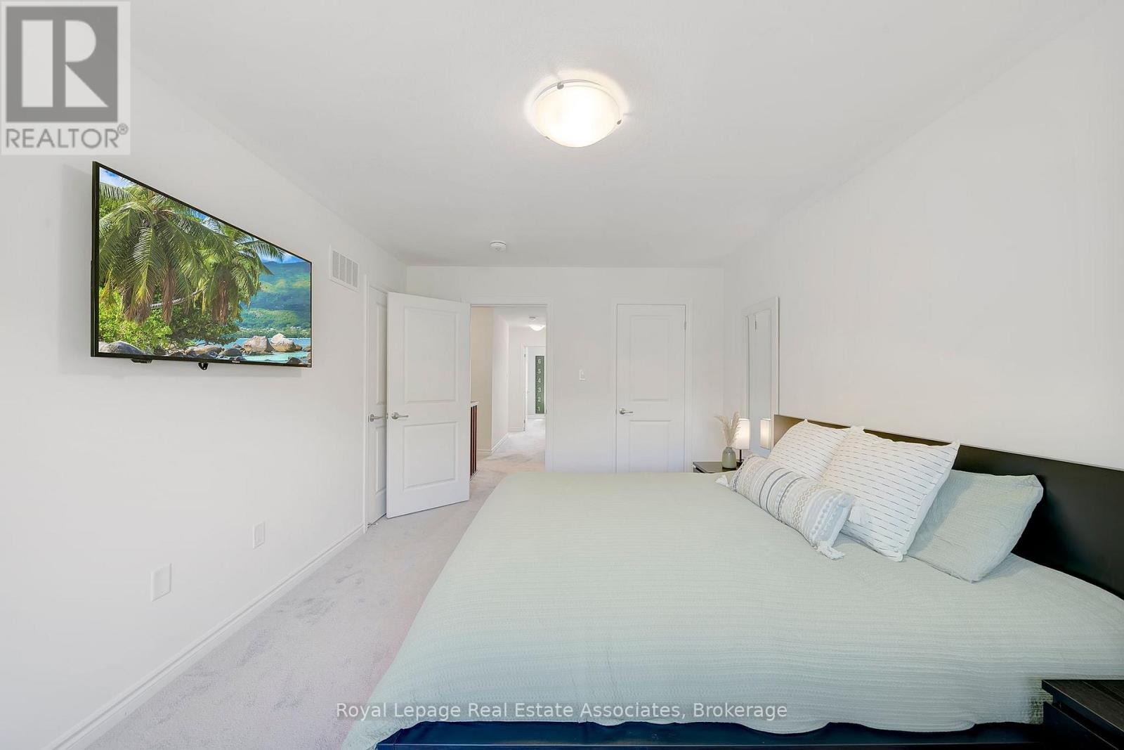 85 - 305 Garner Road W, Hamilton, Ontario  L9G 3K9 - Photo 13 - X12494282