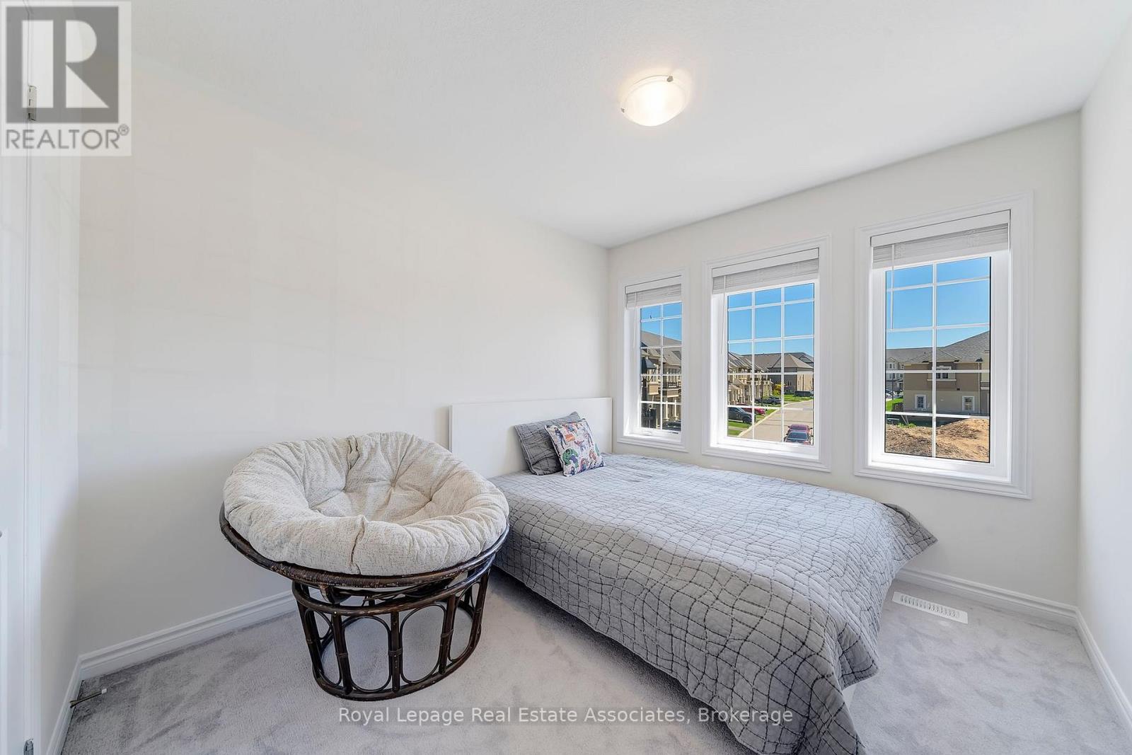 85 - 305 Garner Road W, Hamilton, Ontario  L9G 3K9 - Photo 16 - X12494282