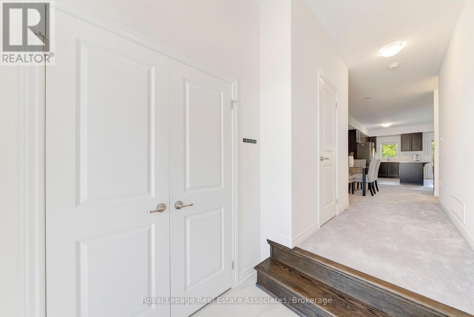 85 - 305 Garner Road W, Hamilton, Ontario  L9G 3K9 - Photo 3 - X12494282