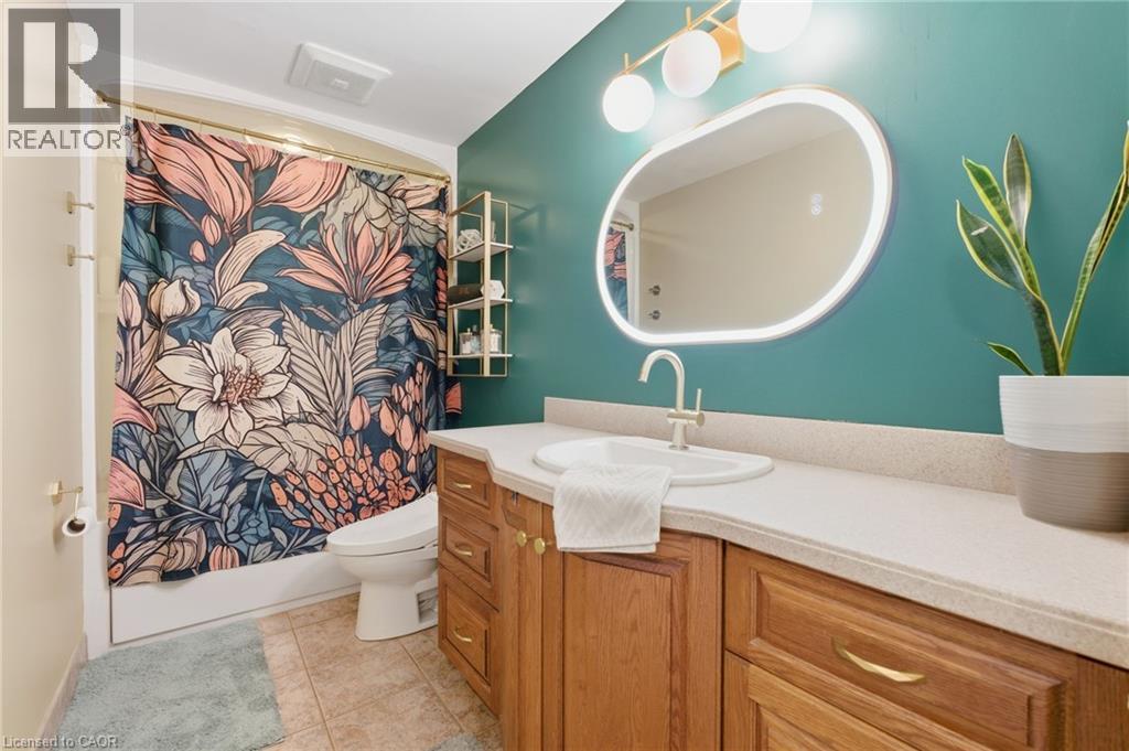 5 Piper Place, Hamilton, Ontario  L9C 6X5 - Photo 14 - 40778378