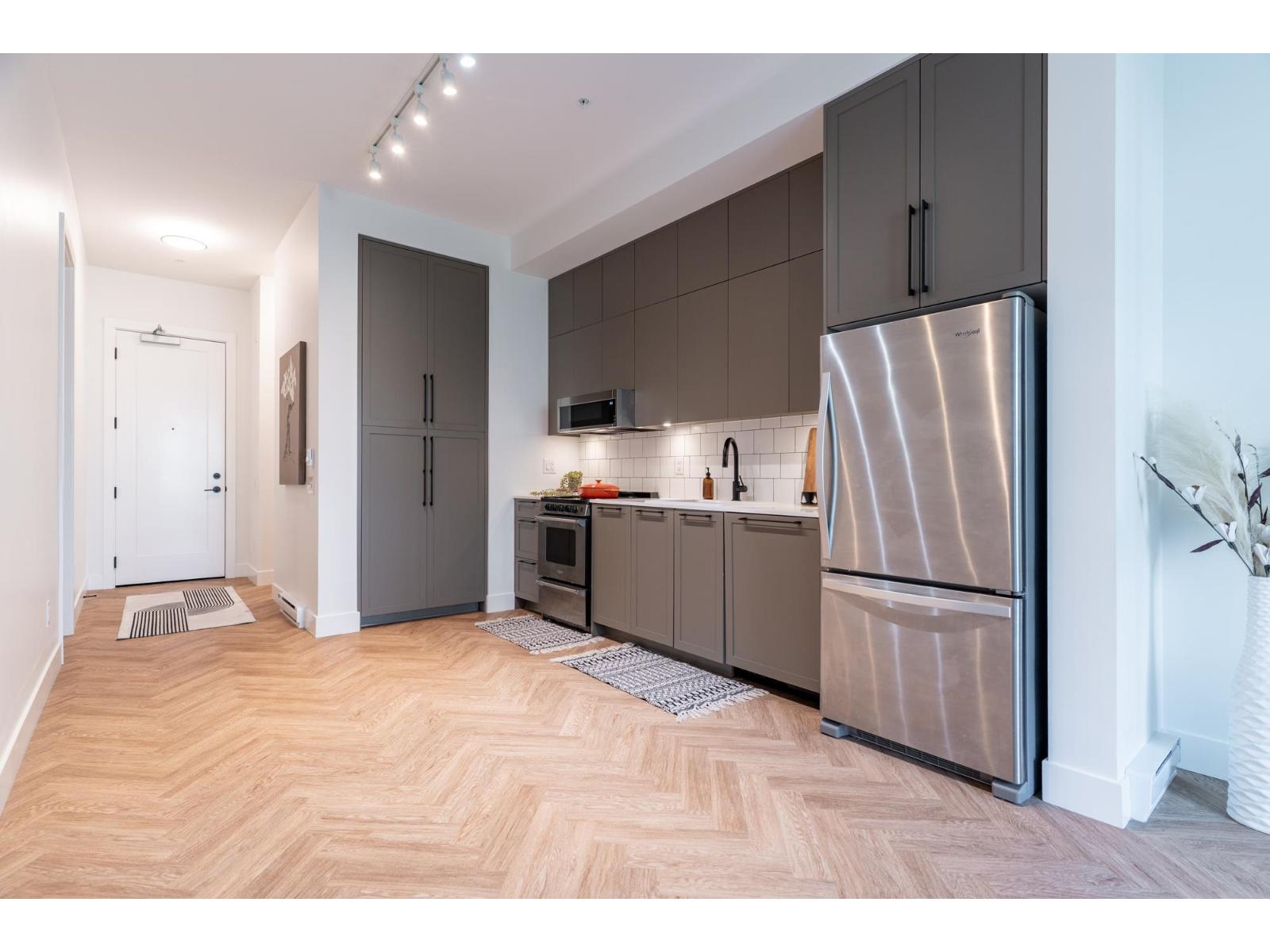 106 13933 105 Boulevard, Surrey, British Columbia  V3T 0R6 - Photo 4 - R3025558