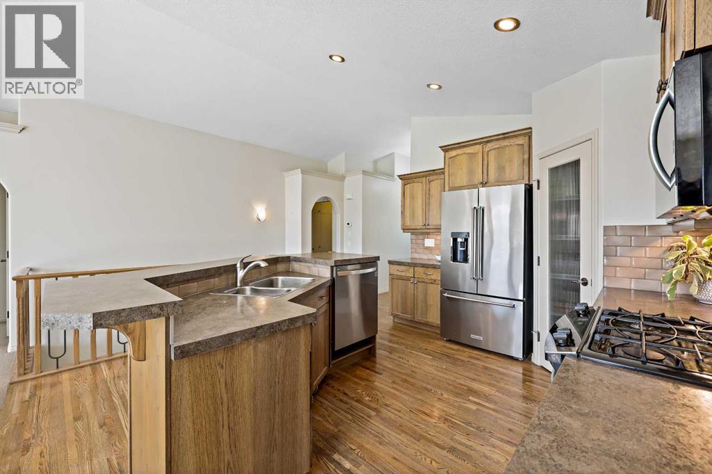 967 Bayside Drive Sw, Airdrie, Alberta  T4B 3E4 - Photo 13 - A2246606