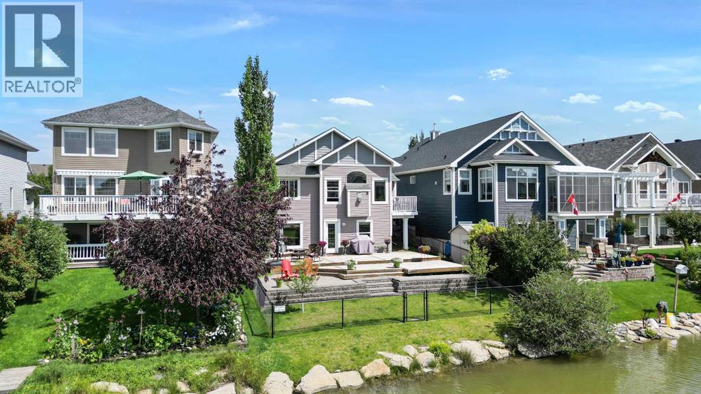 967 Bayside Drive Sw, Airdrie, Alberta  T4B 3E4 - Photo 2 - A2246606