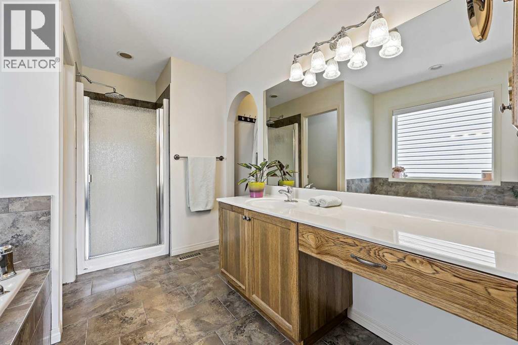 967 Bayside Drive Sw, Airdrie, Alberta  T4B 3E4 - Photo 22 - A2246606