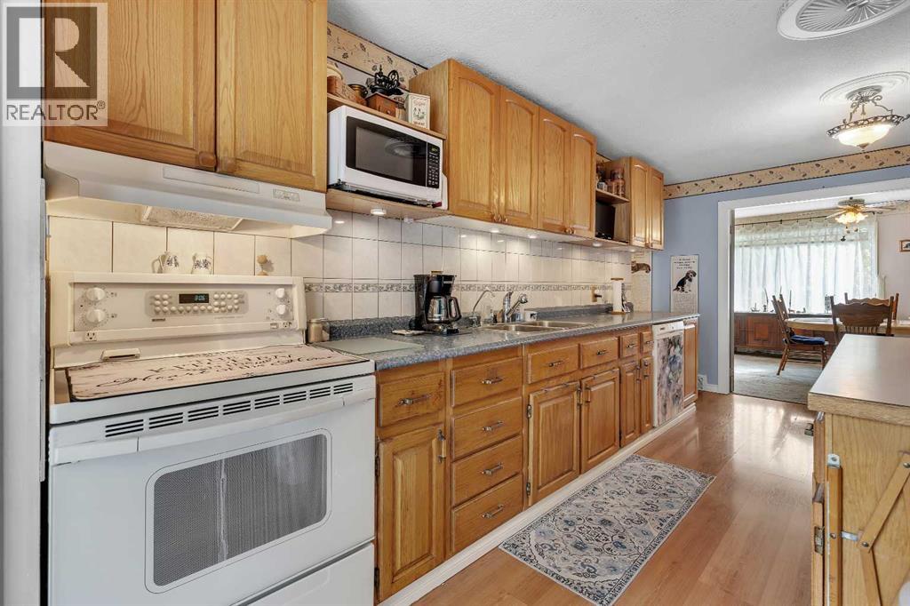 8128 Bowglen Crescent Nw, Calgary, Alberta  T3B 2T5 - Photo 13 - A2262817