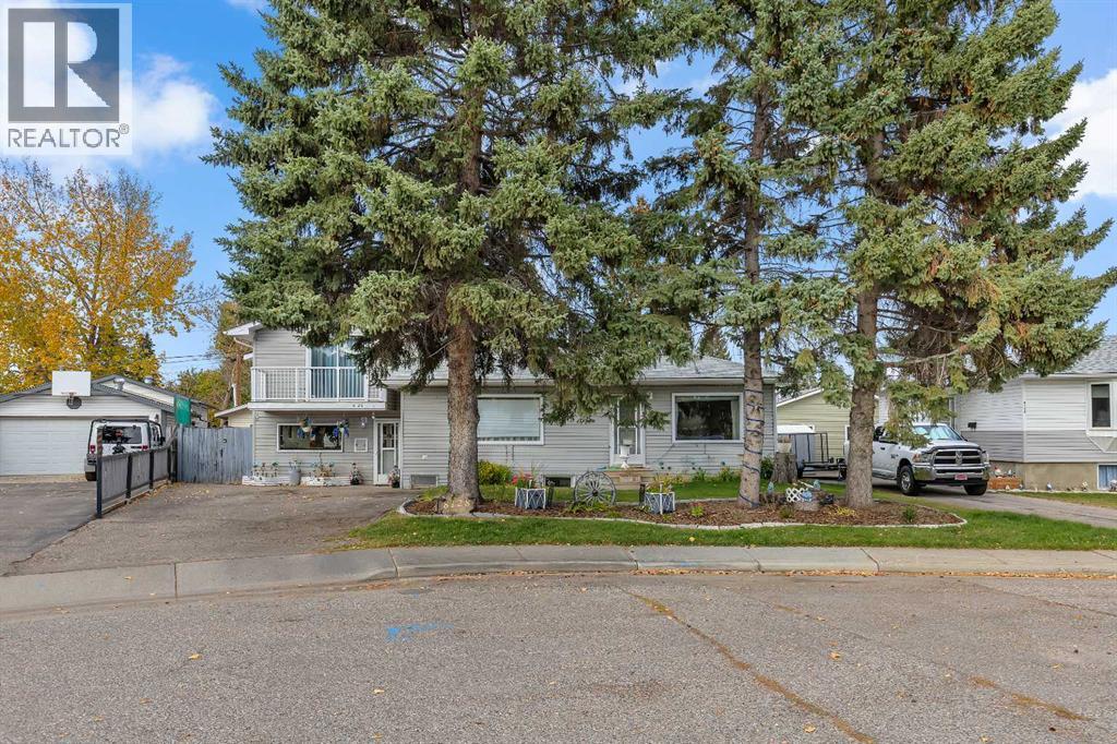 8128 Bowglen Crescent Nw, Calgary, Alberta  T3B 2T5 - Photo 2 - A2262817