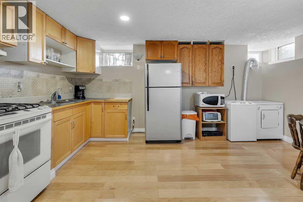 8128 Bowglen Crescent Nw, Calgary, Alberta  T3B 2T5 - Photo 36 - A2262817