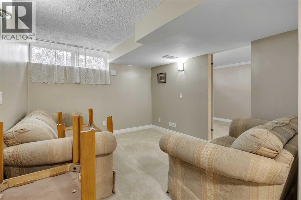 8128 Bowglen Crescent Nw, Calgary, Alberta  T3B 2T5 - Photo 39 - A2262817