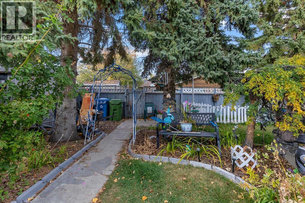 8128 Bowglen Crescent Nw, Calgary, Alberta  T3B 2T5 - Photo 48 - A2262817