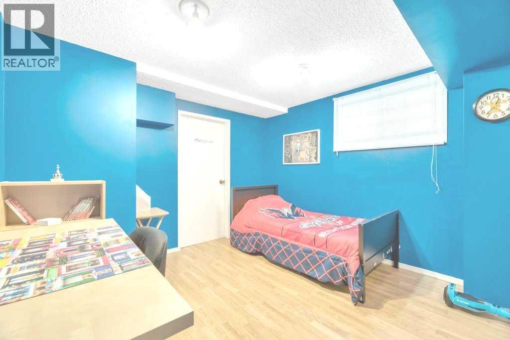 3112 107 Avenue Sw, Calgary, Alberta  T2W 2X5 - Photo 33 - A2267958