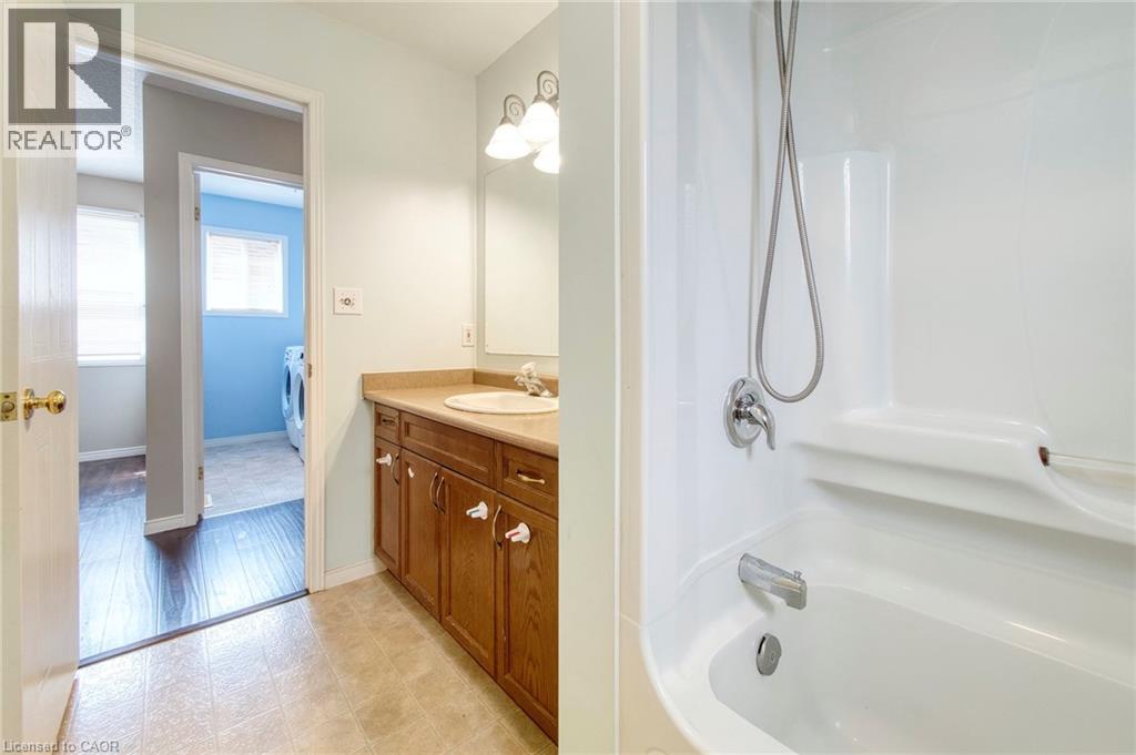 624 South Haven Drive, Waterloo, Ontario  N2K 4M2 - Photo 18 - 40757854