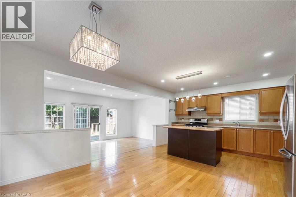 624 South Haven Drive, Waterloo, Ontario  N2K 4M2 - Photo 5 - 40757854