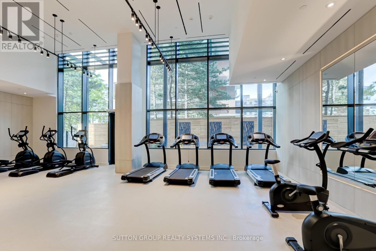 807 - 28 Ann Street, Mississauga, Ontario  L5G 3G1 - Photo 18 - W12494084