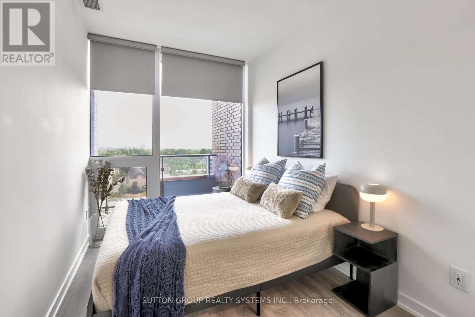 807 - 28 Ann Street, Mississauga, Ontario  L5G 3G1 - Photo 7 - W12494084