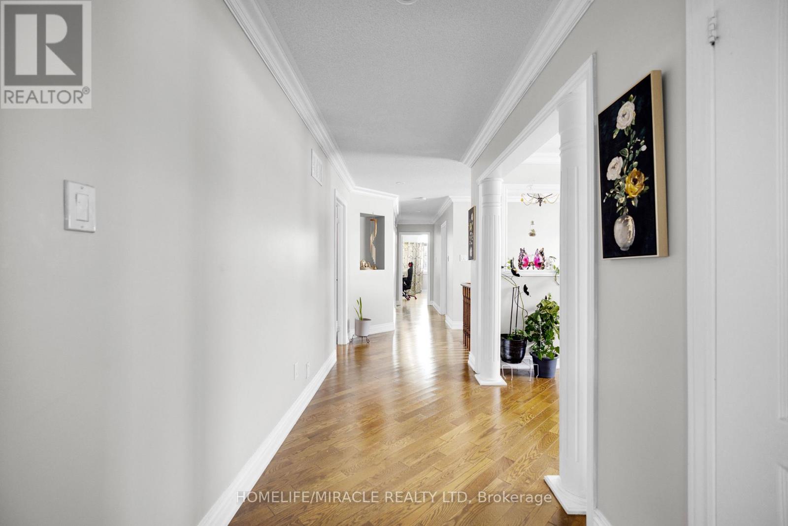 628 Twain Avenue, Mississauga, Ontario  L5W 0A3 - Photo 20 - W12494294