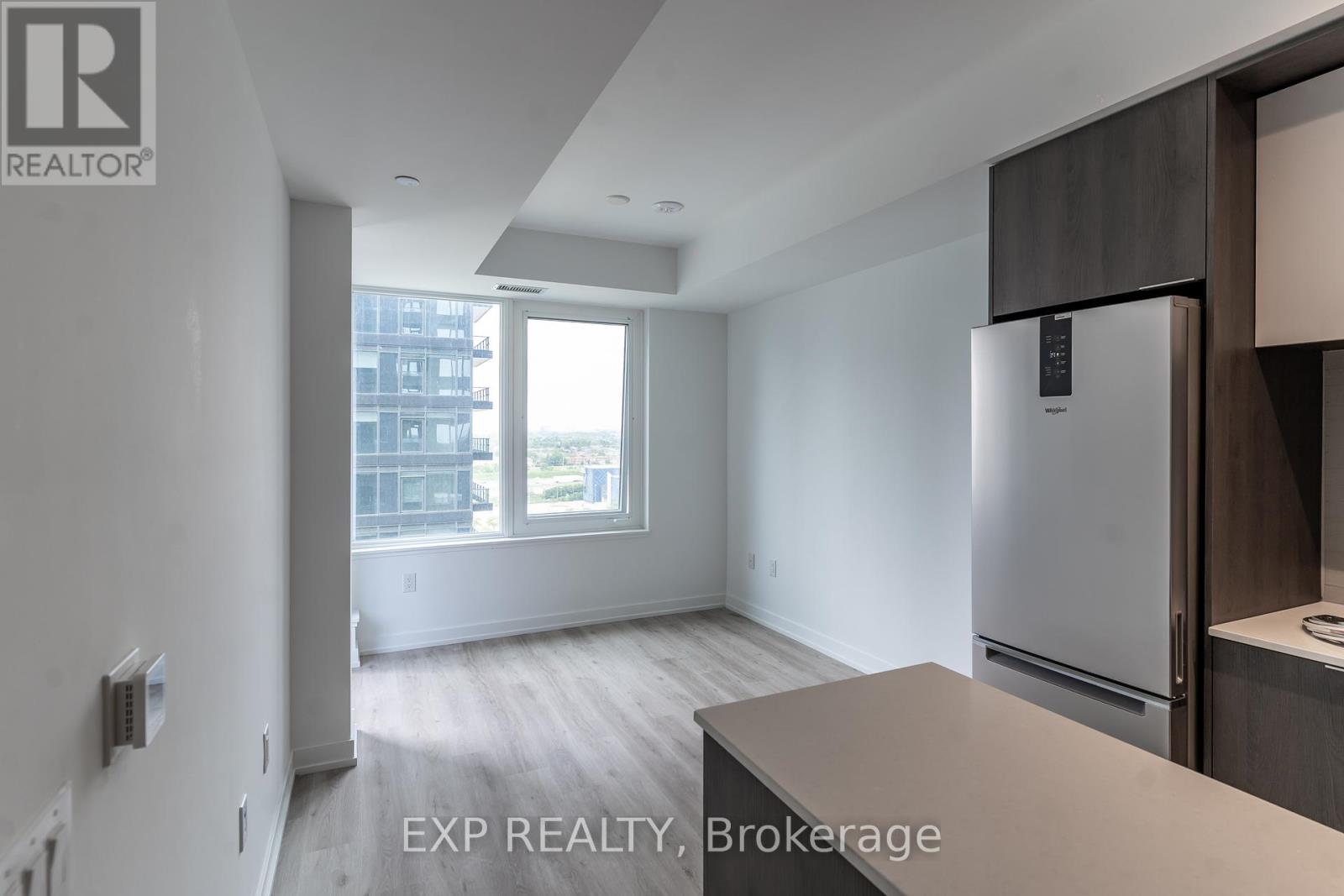 1111 - 395 Square One Drive, Mississauga, Ontario  L5B 0P6 - Photo 2 - W12494298