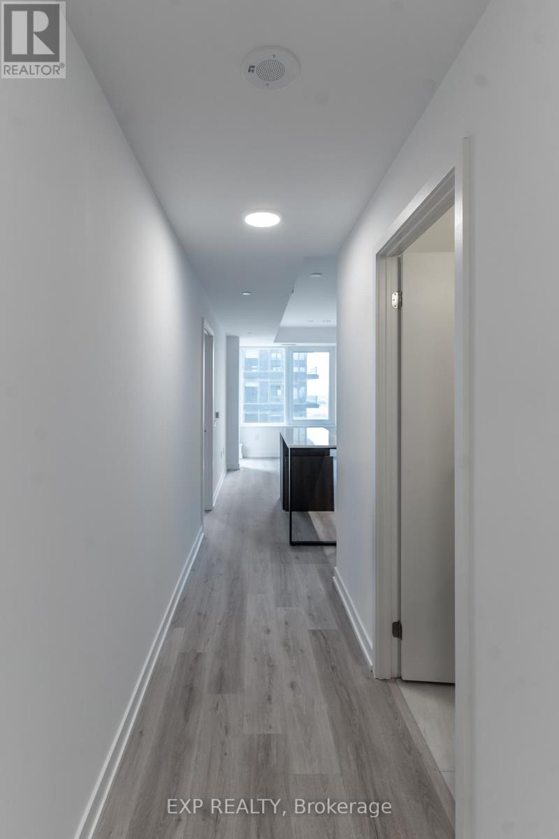 1111 - 395 Square One Drive, Mississauga, Ontario  L5B 0P6 - Photo 4 - W12494298