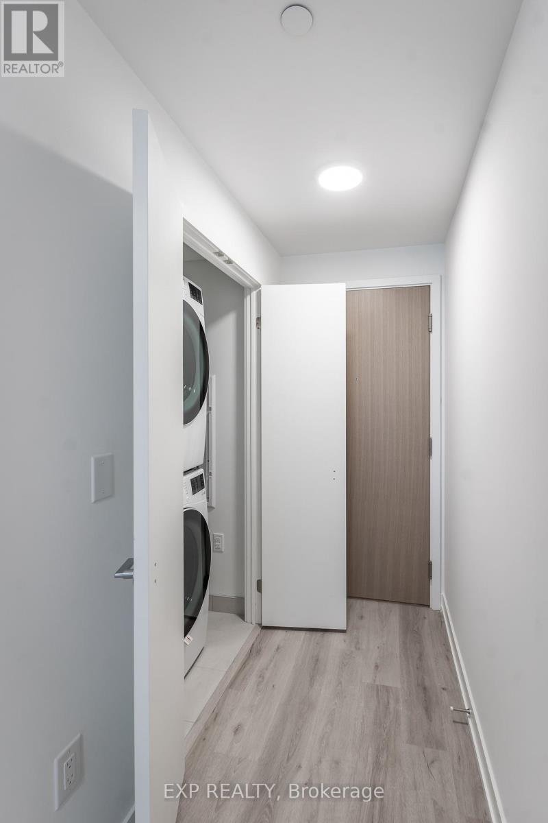 1111 - 395 Square One Drive, Mississauga, Ontario  L5B 0P6 - Photo 9 - W12494298