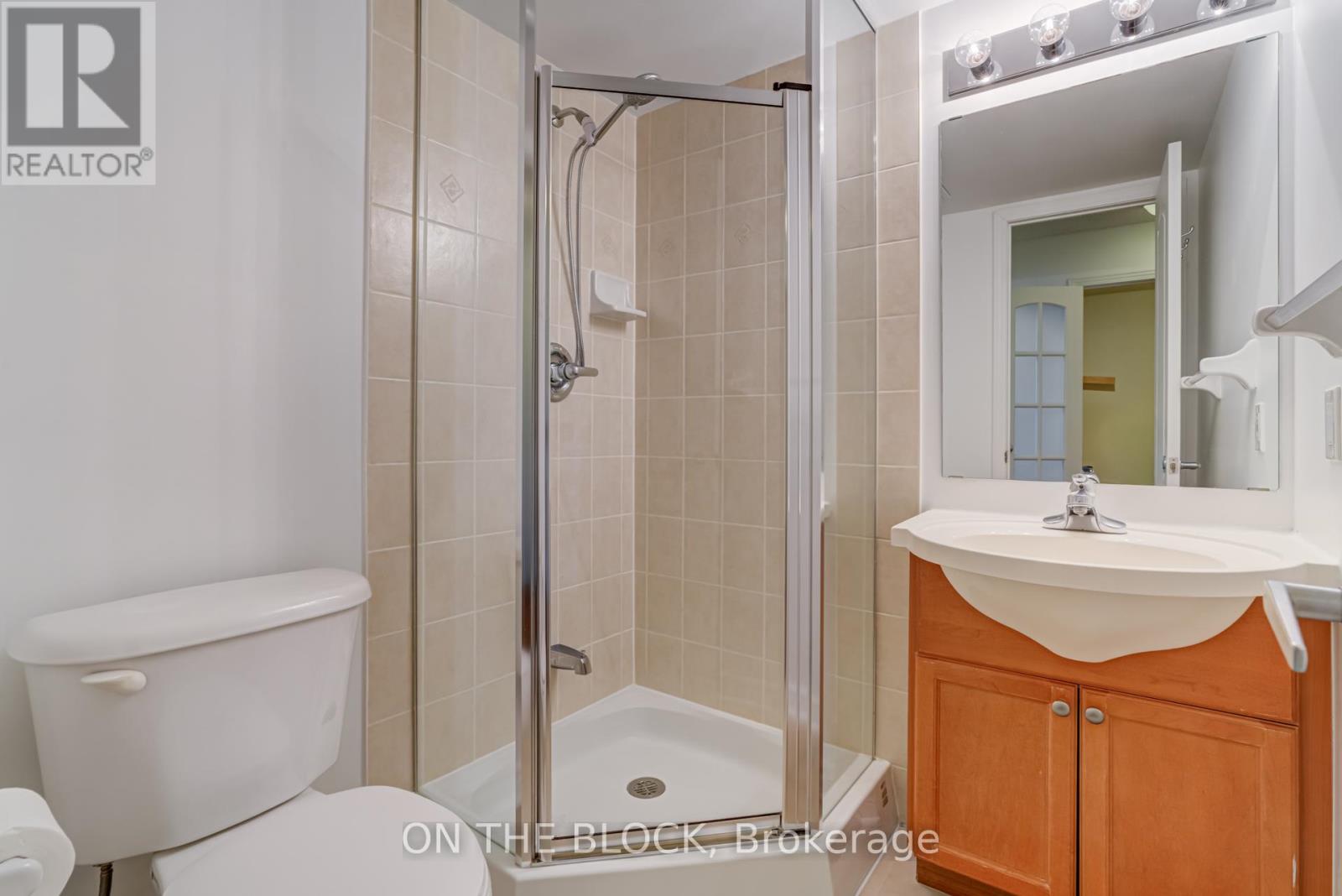 1604 - 33 Elm Drive W, Mississauga, Ontario  L5B 4M2 - Photo 18 - W12494304