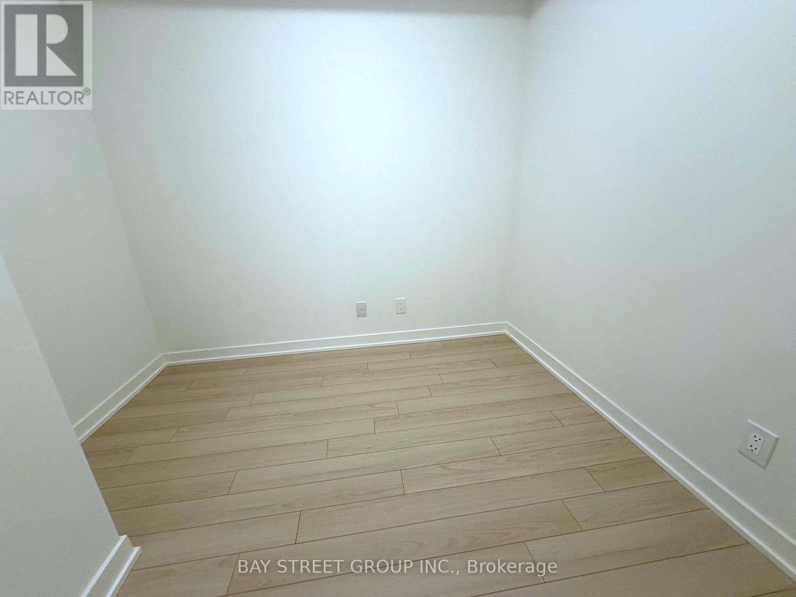 412 - 3071 Trafalgar Road, Oakville, Ontario  L6H 8C6 - Photo 11 - W12494306