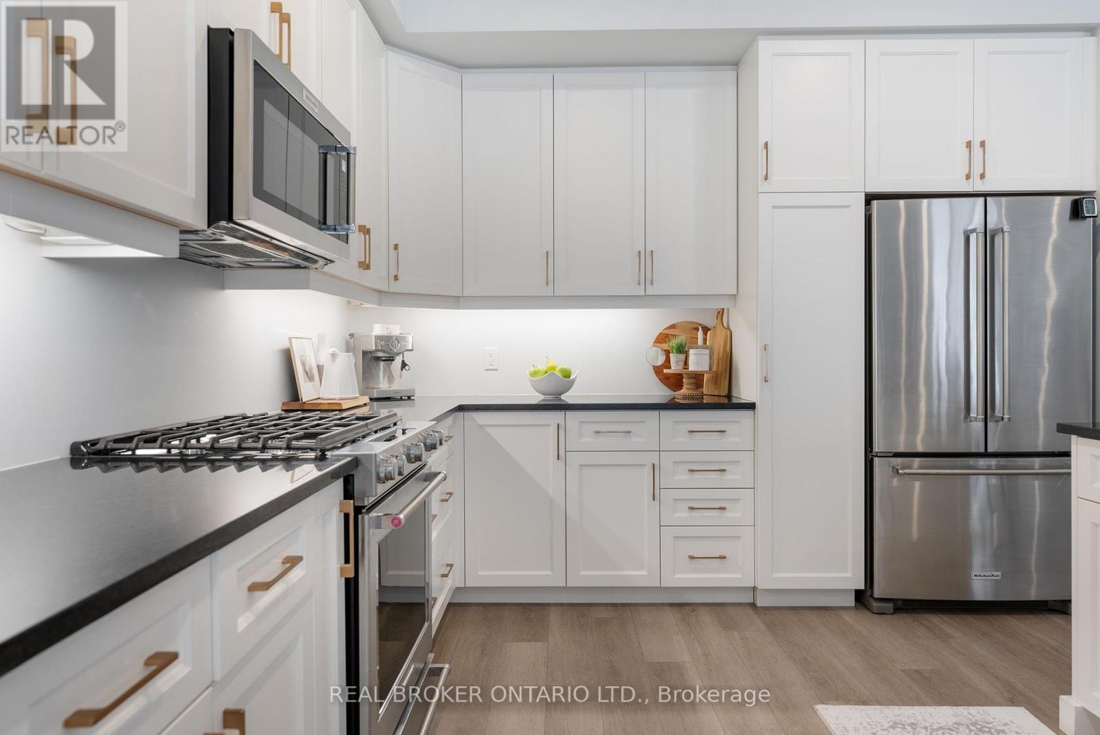 10 Granite Ridge Trail, Hamilton, Ontario  L8B 1Y4 - Photo 14 - X12494292