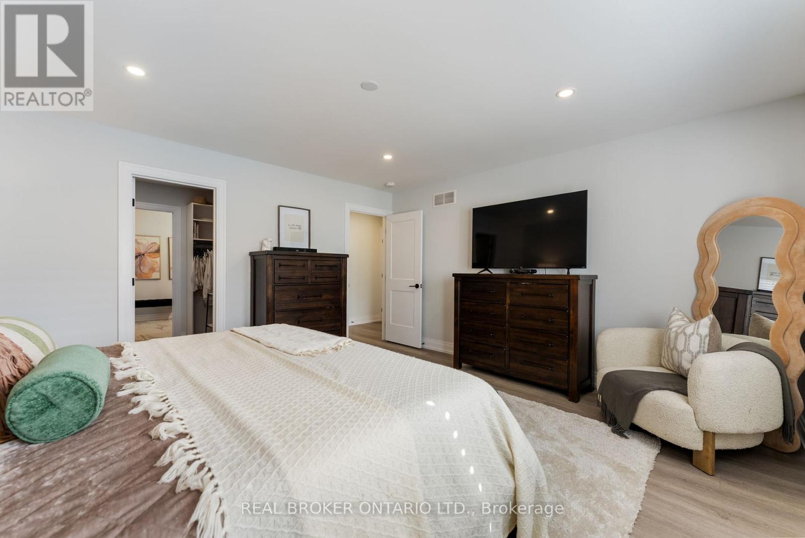 10 Granite Ridge Trail, Hamilton, Ontario  L8B 1Y4 - Photo 26 - X12494292