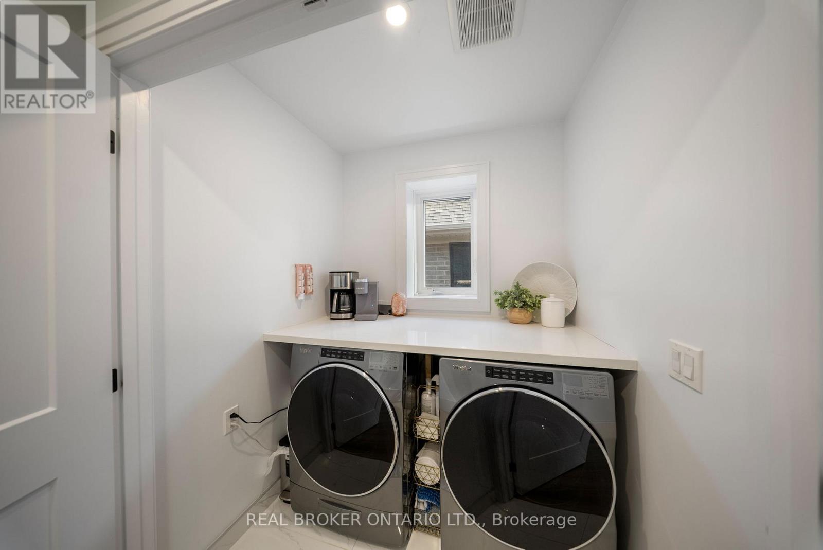 10 Granite Ridge Trail, Hamilton, Ontario  L8B 1Y4 - Photo 34 - X12494292