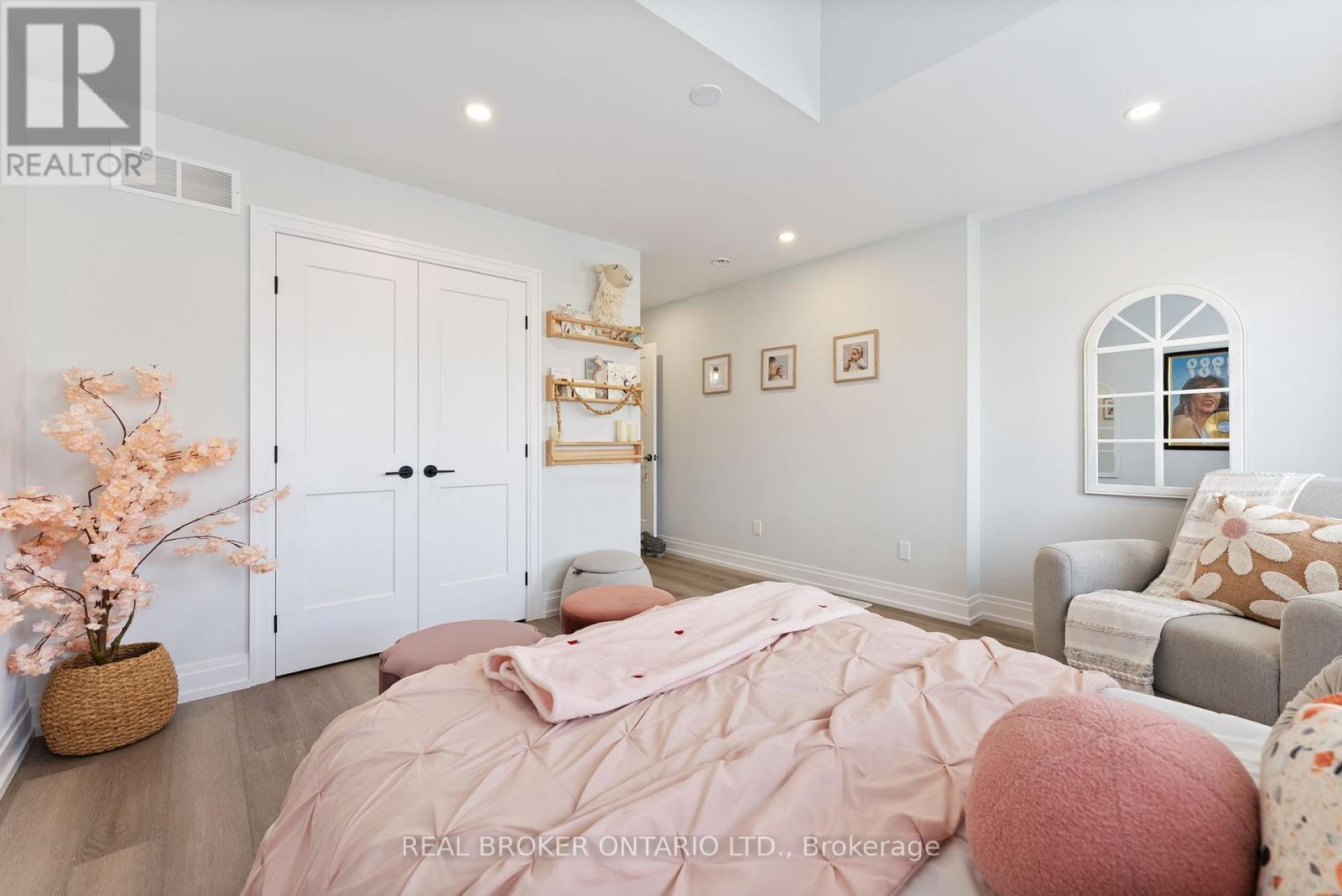 10 Granite Ridge Trail, Hamilton, Ontario  L8B 1Y4 - Photo 39 - X12494292