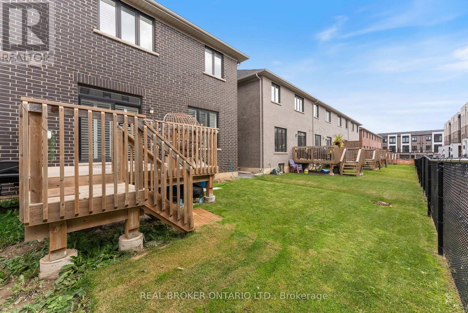 10 Granite Ridge Trail, Hamilton, Ontario  L8B 1Y4 - Photo 42 - X12494292