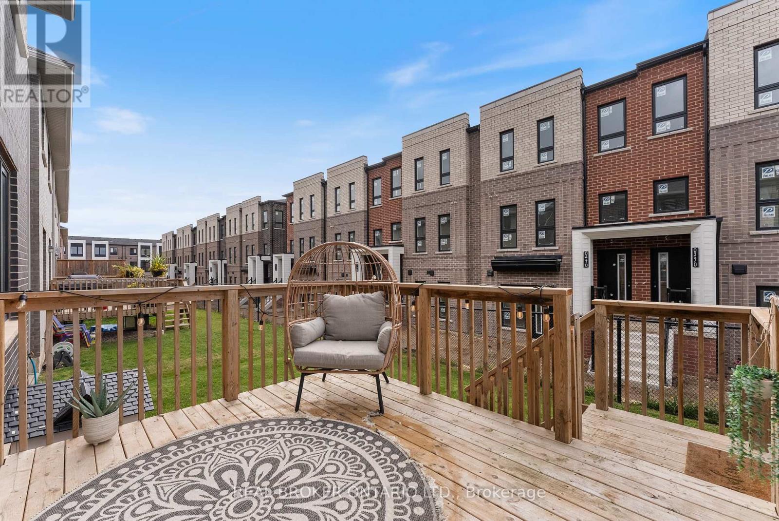 10 Granite Ridge Trail, Hamilton, Ontario  L8B 1Y4 - Photo 44 - X12494292