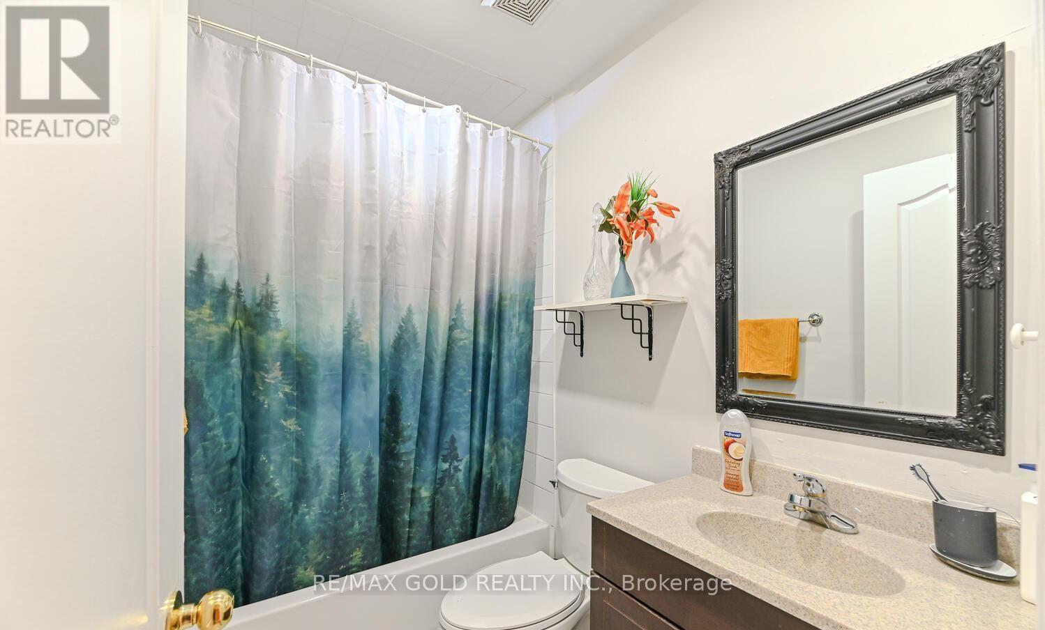 89 Black Forest Drive, Brampton, Ontario  L6R 2E6 - Photo 24 - W12490074